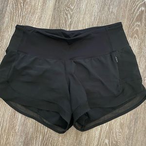 Lululemon shorts size 4